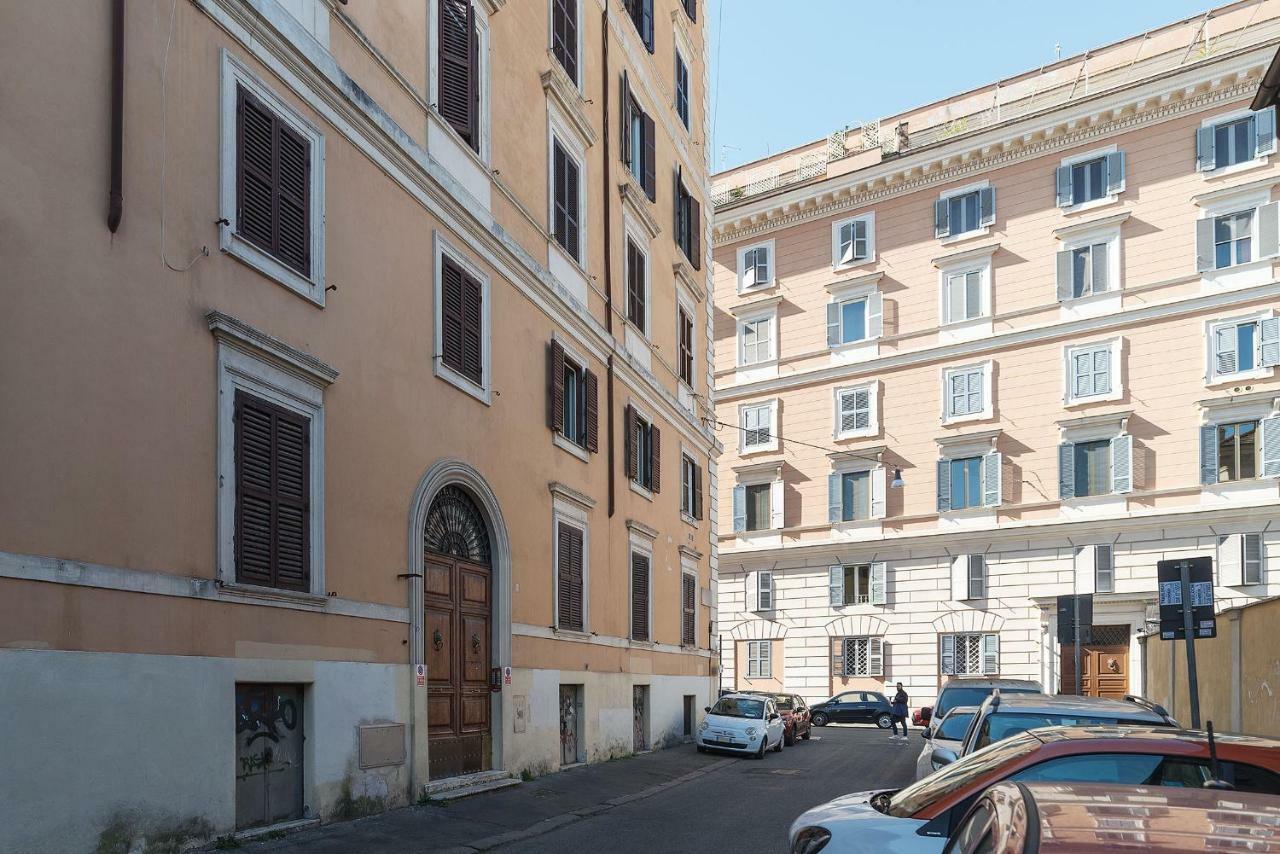 San Giovanni & Colosseo Roomy Flat Rome Exterior photo